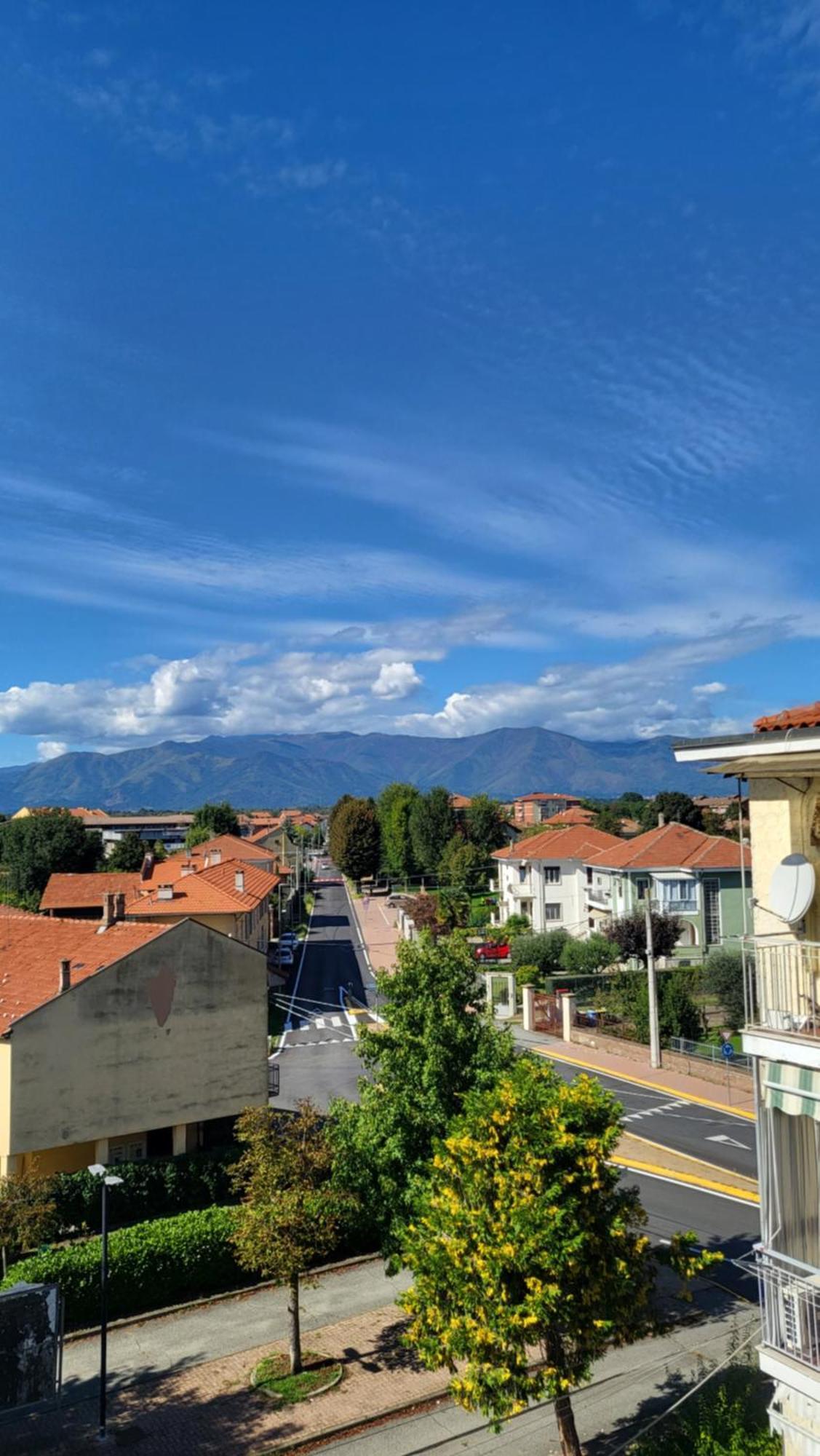 Appartamento La Casa Dei Libri Caselle Torinese Esterno foto